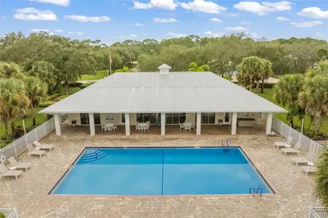 298 11th Square SW Vero Beach FL 32962