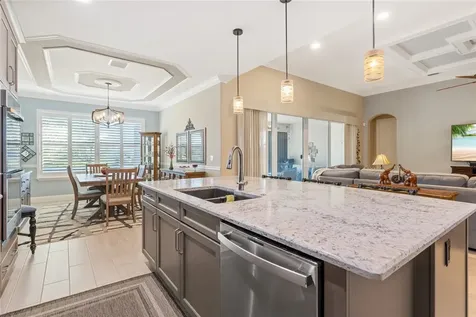 298 11th Square SW Vero Beach FL 32962