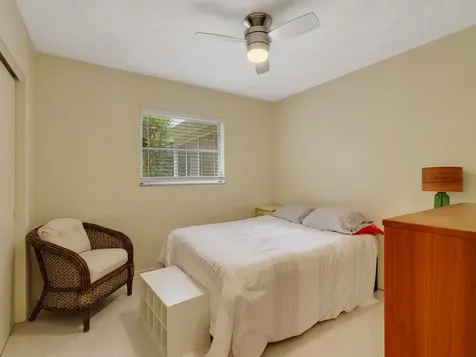 712 Iris Lane Vero Beach FL 32963