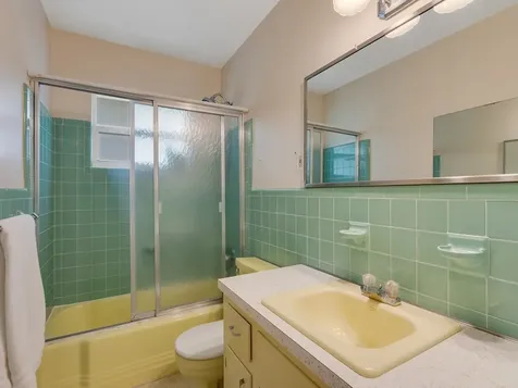 712 Iris Lane Vero Beach FL 32963