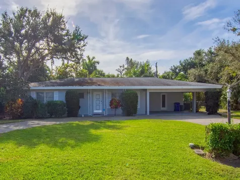 712 Iris Lane Vero Beach FL 32963