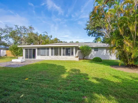 712 Iris Lane Vero Beach FL 32963