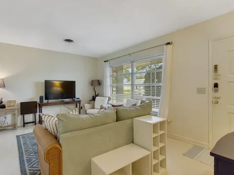 712 Iris Lane Vero Beach FL 32963