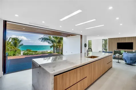 112 Seaway Court Vero Beach FL 32963