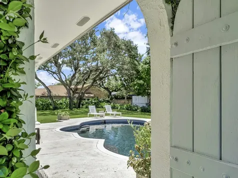 246 Live Oak Road Vero Beach FL 32963