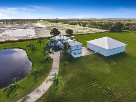 6405 Lily Lane SW Vero Beach FL 32968