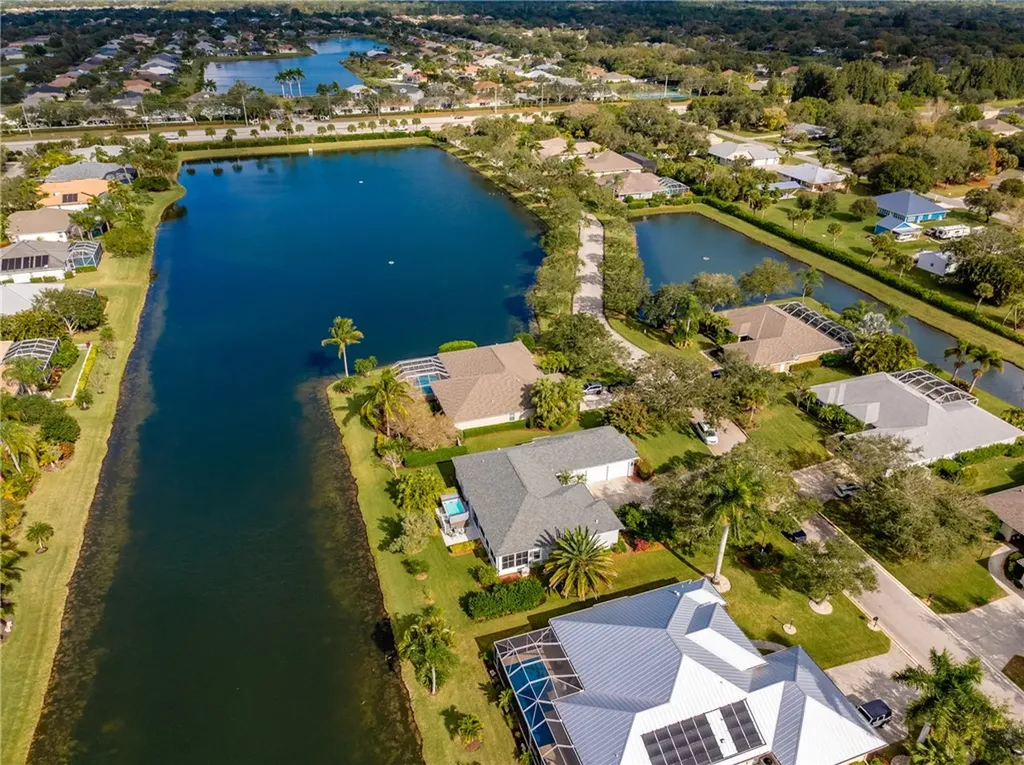1035 Quail Court SW Vero Beach FL 32968