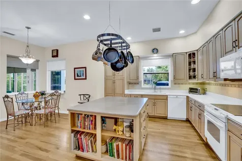 1035 Quail Court SW Vero Beach FL 32968