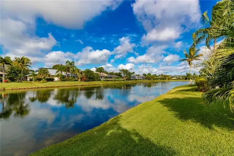 1035 Quail Court SW Vero Beach FL 32968