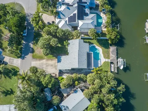 721 Shore Drive Vero Beach FL 32963