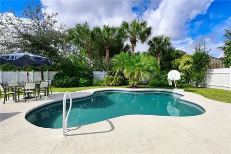 143 37th Drive SW Vero Beach FL 32968