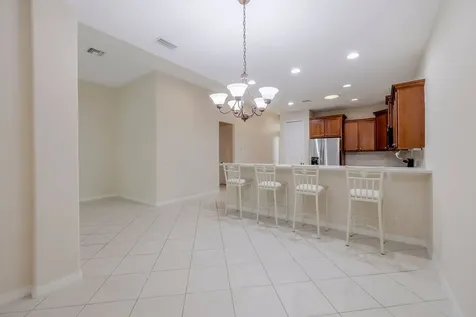 427 Pineapple Square SW Vero Beach FL 32962
