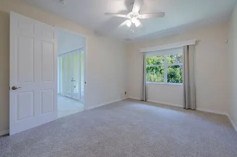 427 Pineapple Square SW Vero Beach FL 32962
