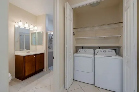 427 Pineapple Square SW Vero Beach FL 32962