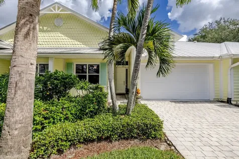 427 Pineapple Square SW Vero Beach FL 32962