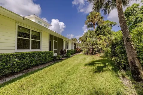427 Pineapple Square SW Vero Beach FL 32962