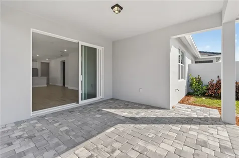 1545 Harper Way Vero Beach FL 32960