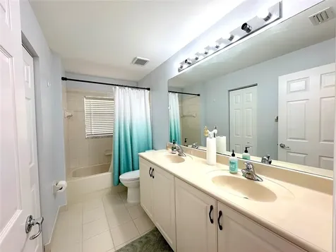 1886 Grey Falcon Circle SW Vero Beach FL 32962