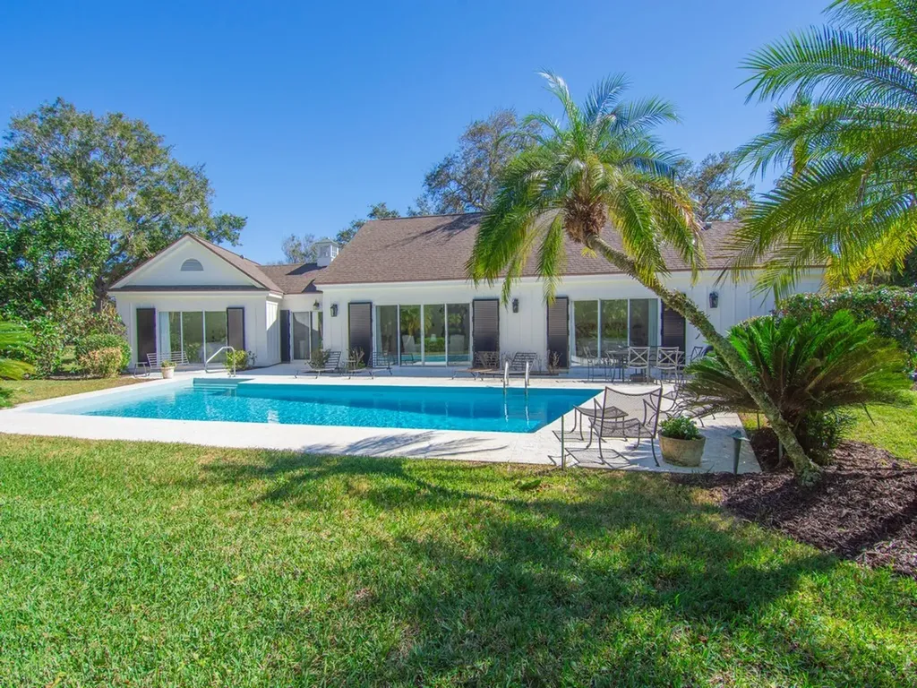100 River Oak Lane Indian River Shores FL 32963
