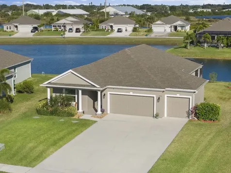8476 Laguna Circle Sebastian FL 32976