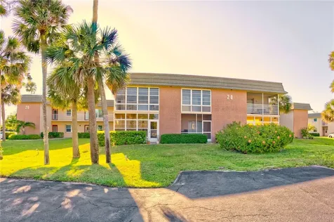 20 Vista Gardens Trail Vero Beach FL 32962