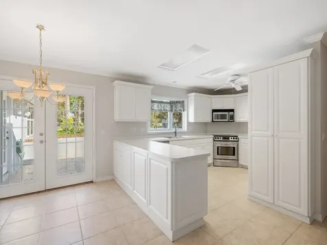 4790 16th Street Vero Beach FL 32966