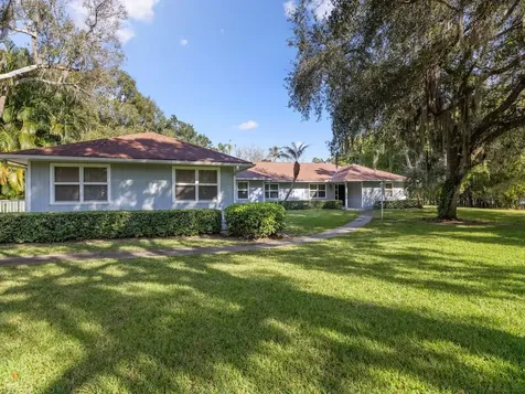4790 16th Street Vero Beach FL 32966