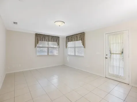 4790 16th Street Vero Beach FL 32966