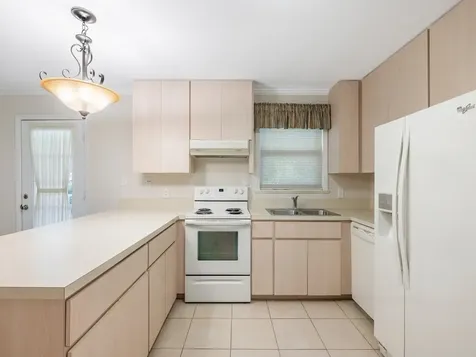 4790 16th Street Vero Beach FL 32966