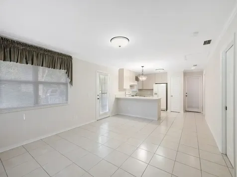 4790 16th Street Vero Beach FL 32966