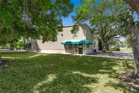 3101 Aviation Boulevard Vero Beach FL 32960