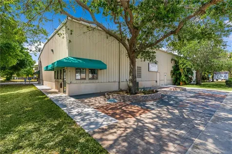 3101 Aviation Boulevard Vero Beach FL 32960