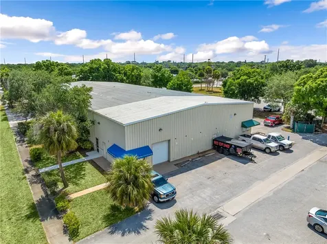 3101 Aviation Boulevard Vero Beach FL 32960