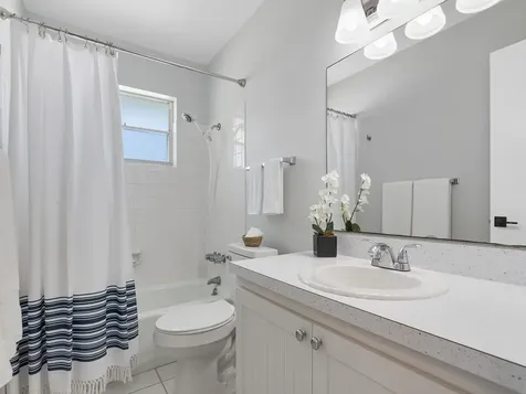 2800 Indian River Boulevard Vero Beach FL 32960