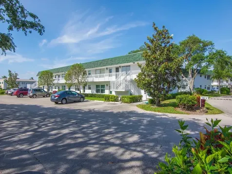 2800 Indian River Boulevard Vero Beach FL 32960