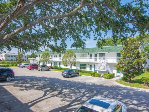 2800 Indian River Boulevard Vero Beach FL 32960