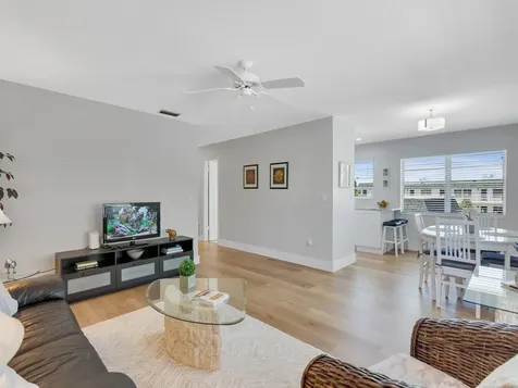 2800 Indian River Boulevard Vero Beach FL 32960