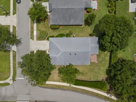 595 Willow Court Sebastian FL 32958