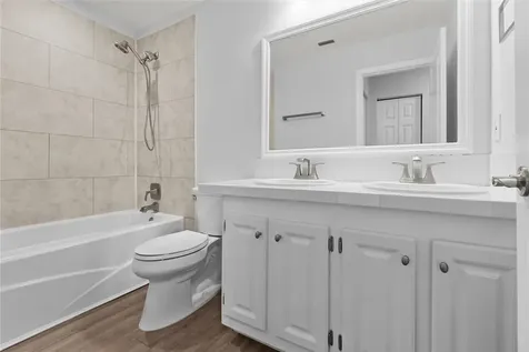 1901 Indian River Boulevard Vero Beach FL 32960