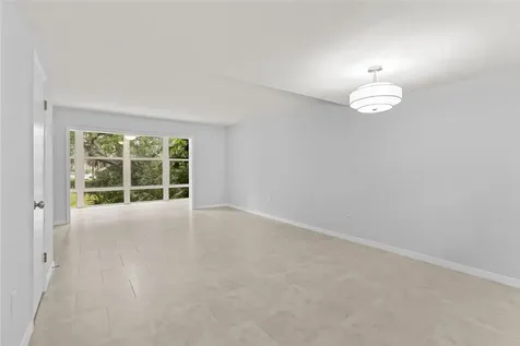 1901 Indian River Boulevard Vero Beach FL 32960