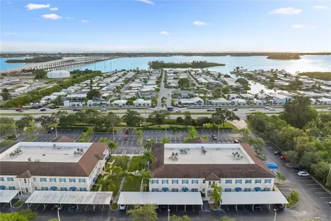 1515 Indian River Boulevard Vero Beach FL 32960
