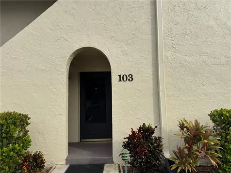 835 18th Street Vero Beach FL 32960