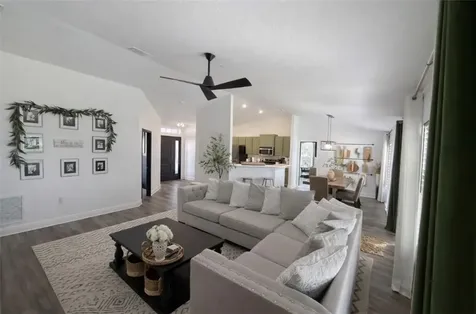 733 Hall Avenue Sebastian FL 32958