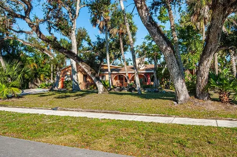 575 Acacia Road Vero Beach FL 32963