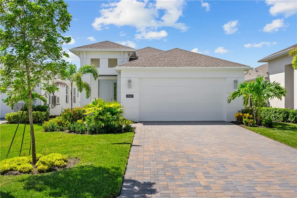 2147 Falls Manor Vero Beach FL 32967