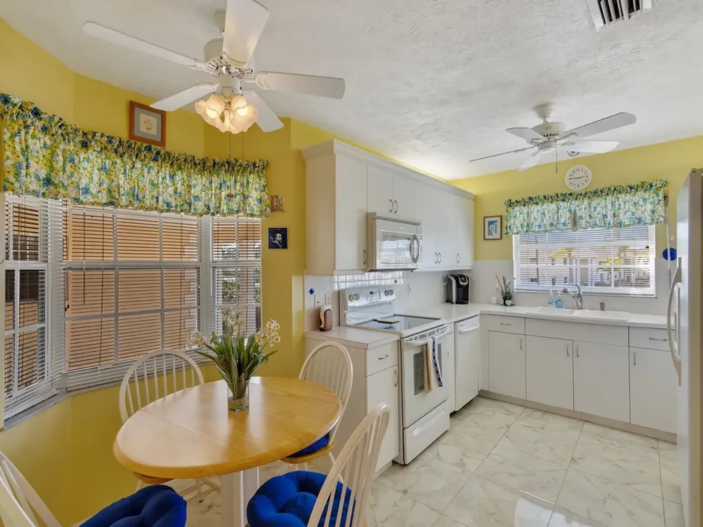 720 Lake Orchid Circle Vero Beach FL 32962