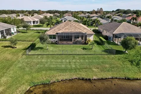 8255 Heather Court Vero Beach FL 32967