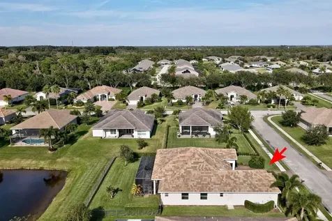 8255 Heather Court Vero Beach FL 32967