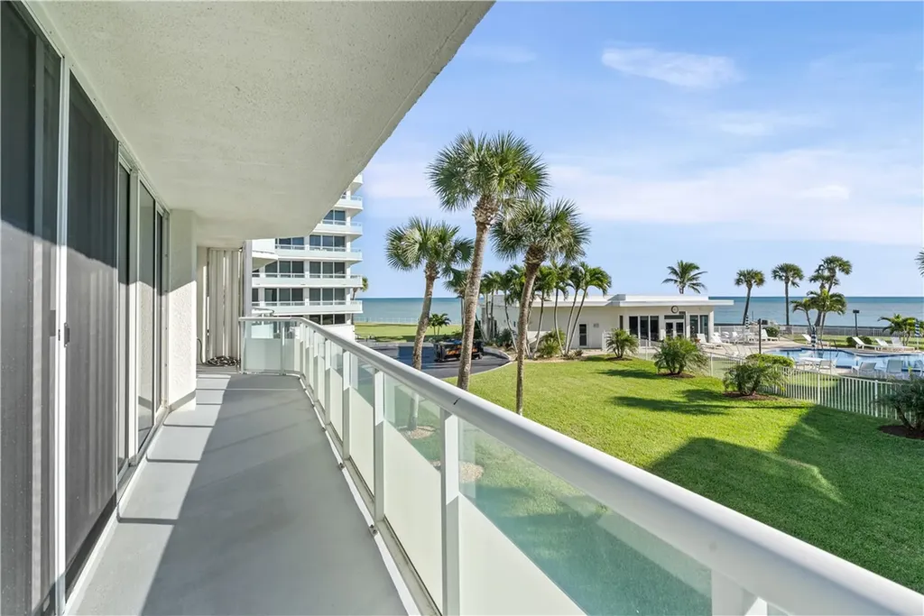3554 Ocean Drive Vero Beach FL 32963