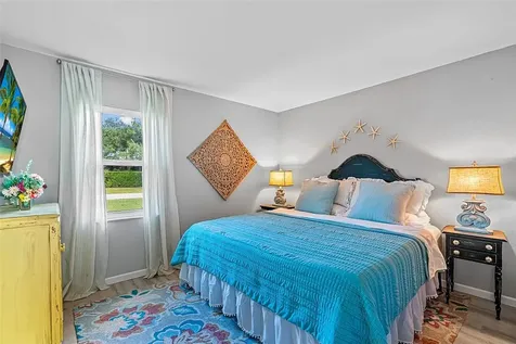 701 Highland Drive SW Vero Beach FL 32962